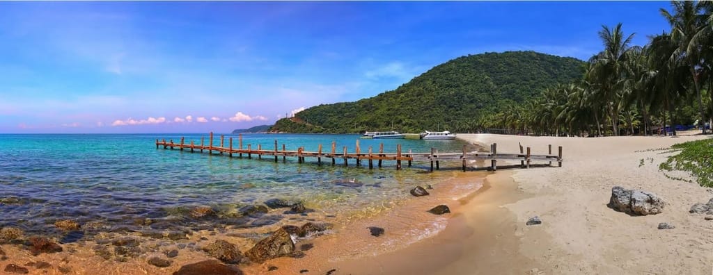 Review lịch trình du lịch Bãi biển Hà My: ĂN - CHƠI - LƯU TRÚ chi tiết
